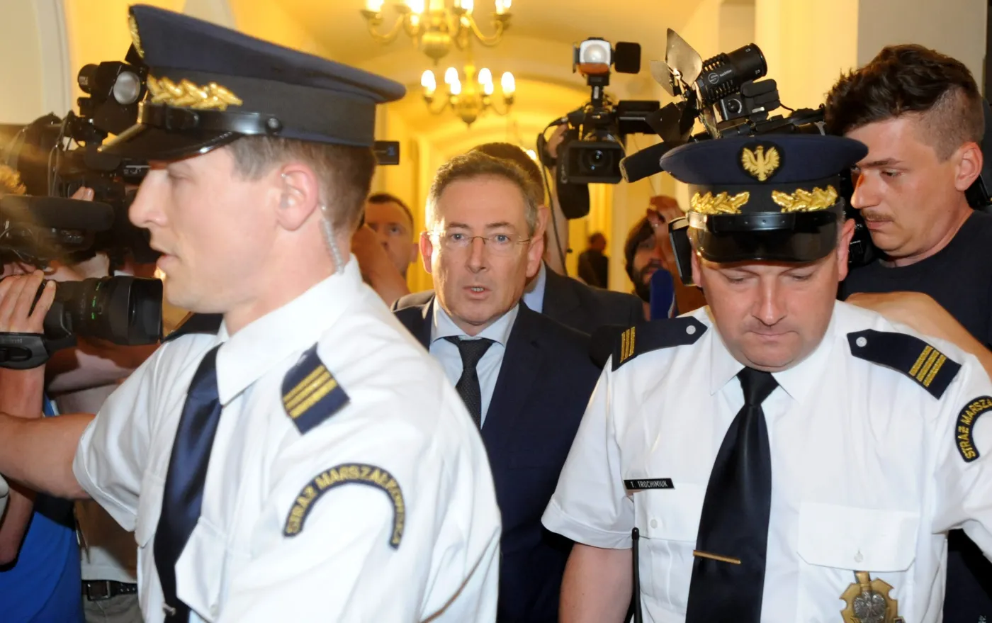 Sejm odrzucił wniosek o konstruktywne wotum nieufności dla rządu. Sienkiewicz ocalił stołek [AKTUALIZACJA]