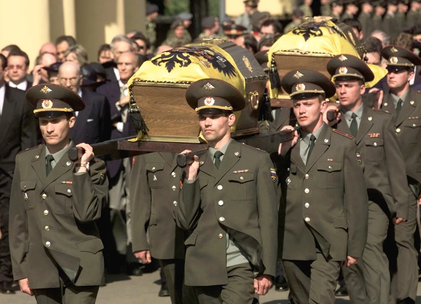 6578785-pogrzeb-cara-mikolaja-ii.jpg