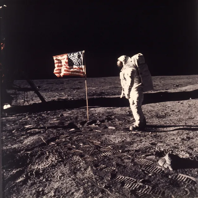 Lądowania na Księżycu nie było? Teorie spiskowe dotyczące misji Apollo 11