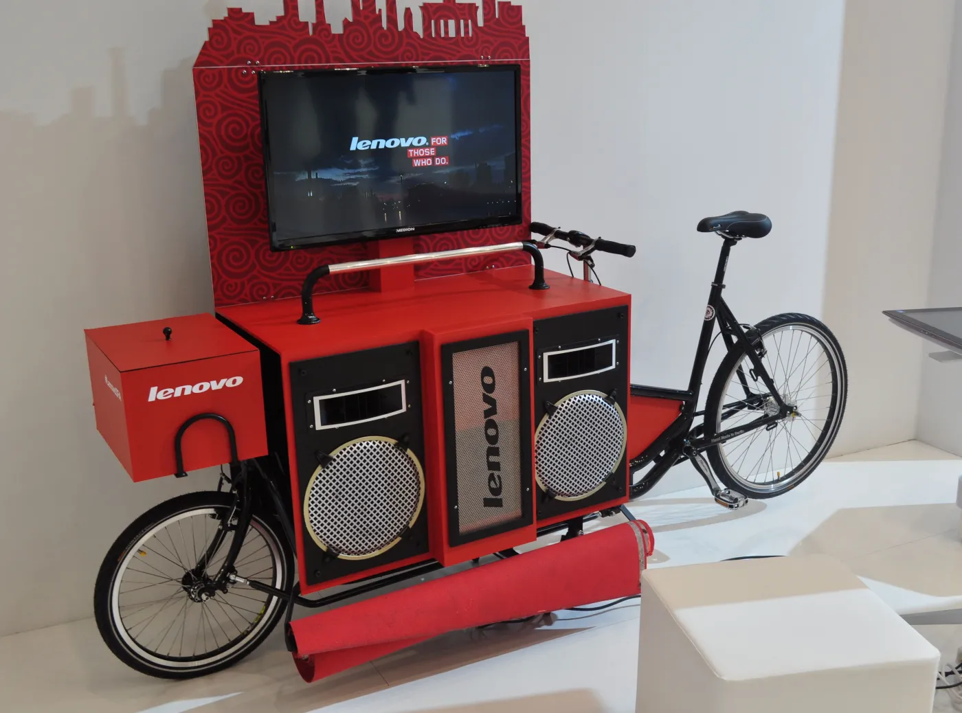 6783014-rowerowy-komputer-lenovo.jpg