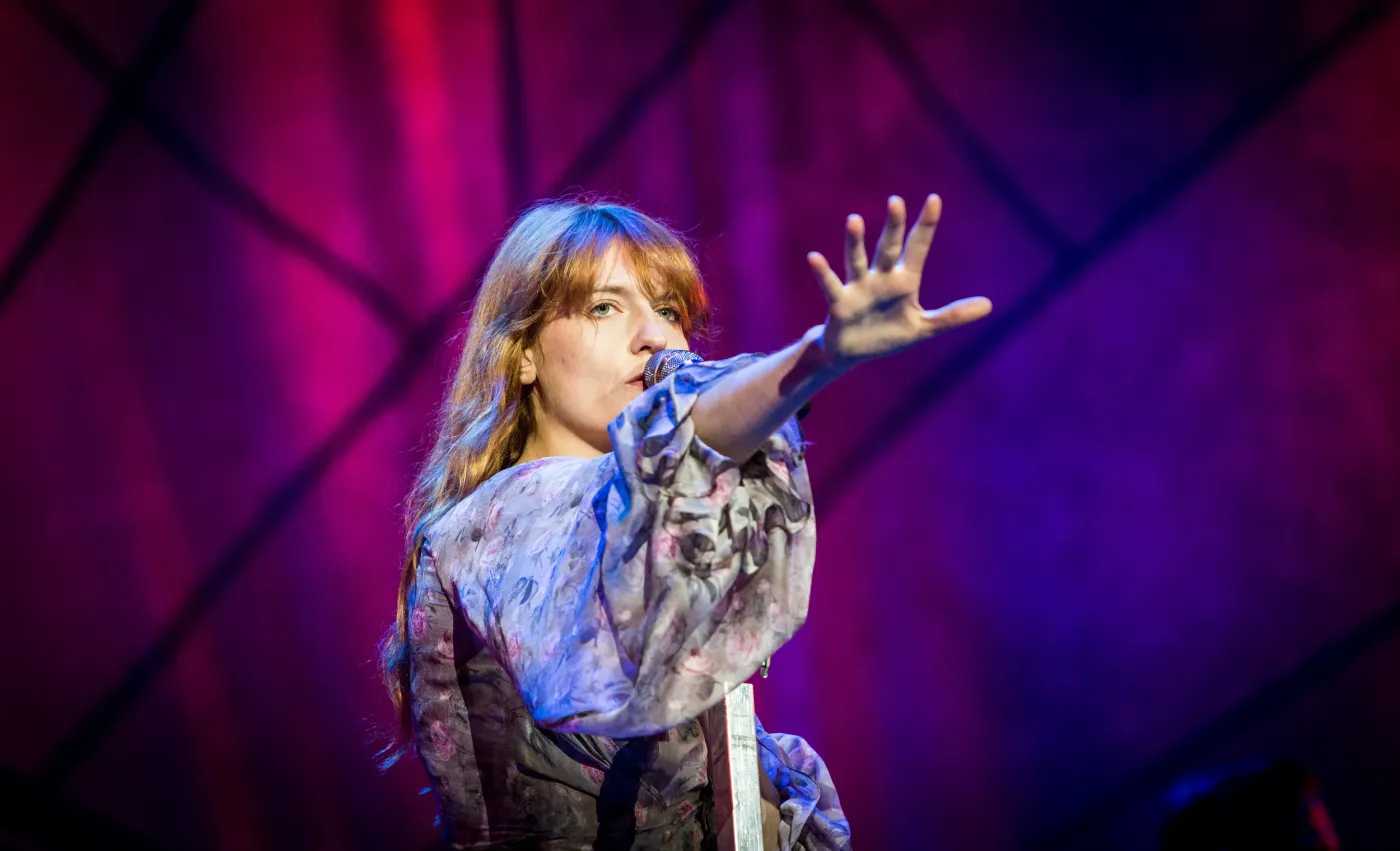 6428851-florence-and-the-machine.jpg