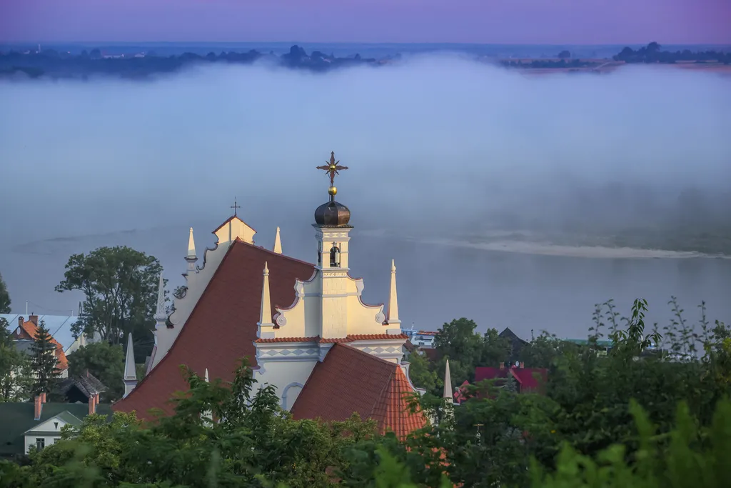 6450529-kazimierz-dolny-nad-wisla.jpg