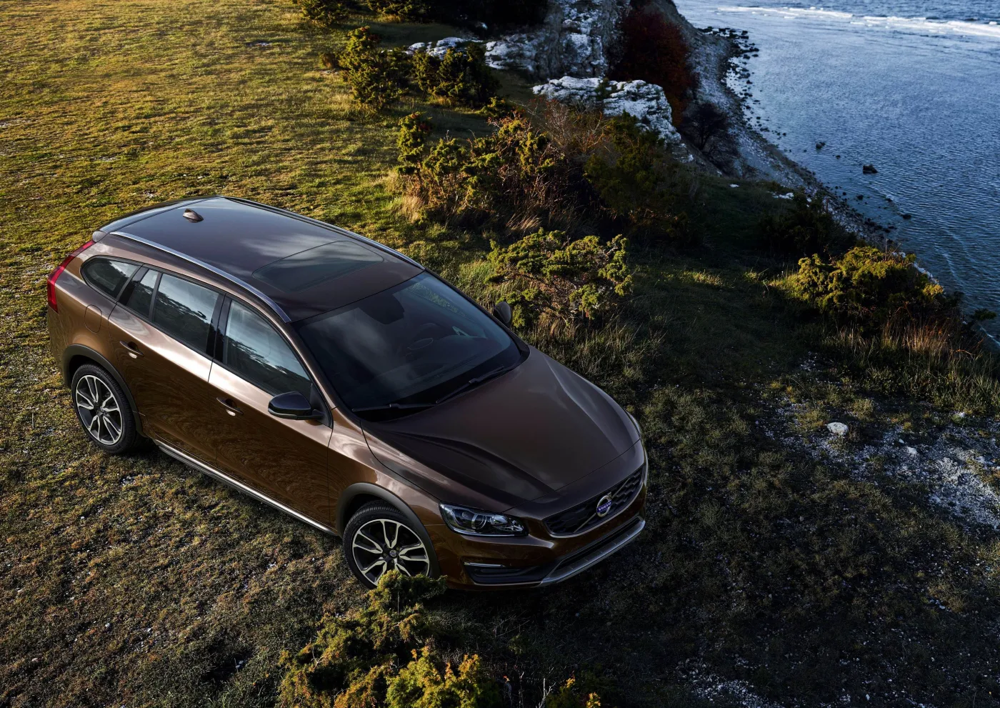 Volvo ujawniło nowy model z napędem 4x4. Nowe V60 Cross Country. ZDJĘCIA