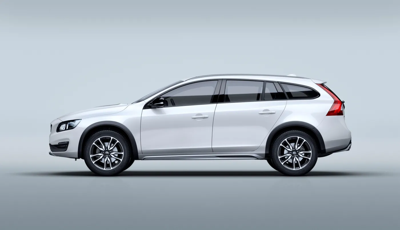 7025700-volvo-v60-cross-country.jpg