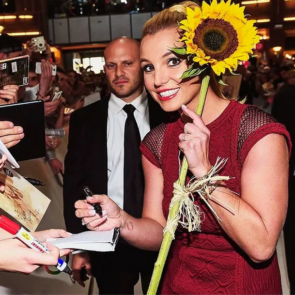 6862504-britney-spears-w-polsce.png
