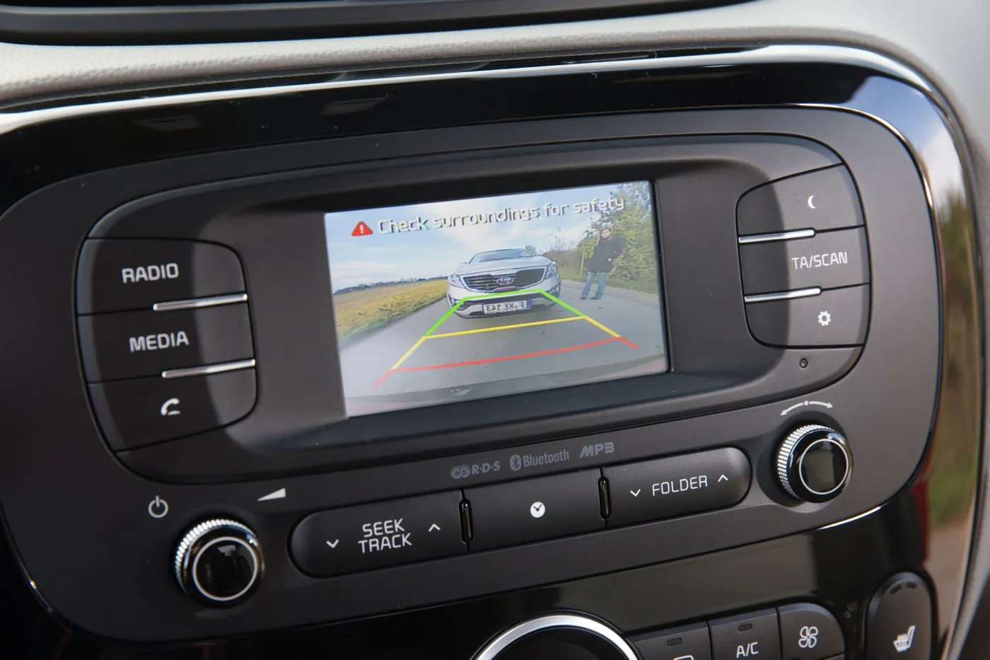 6078887-new-kia-soul-detail-061.jpg