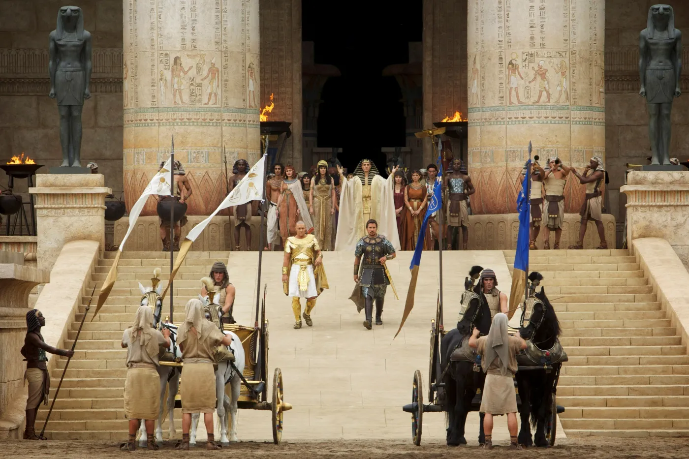 7235254-exodus-bogowie-i-krolowie.jpg