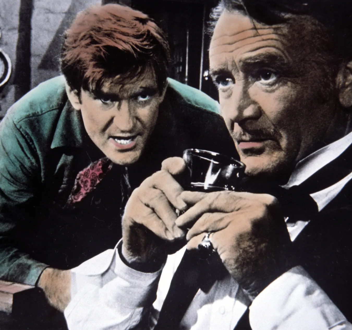 7280292-rod-taylor-w-filmie-chuka.jpg