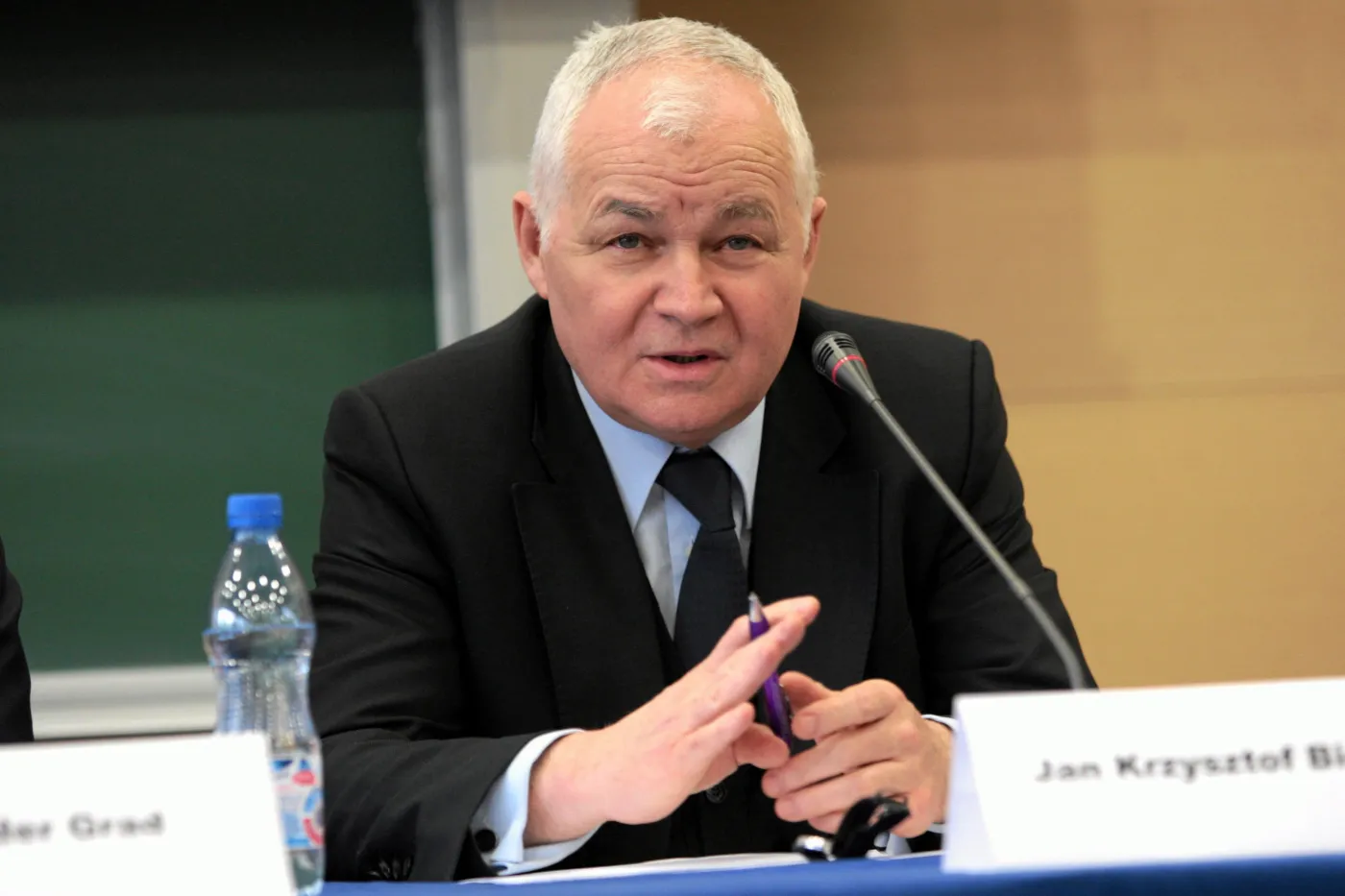 6877147-jan-krzysztof-bielecki.jpg