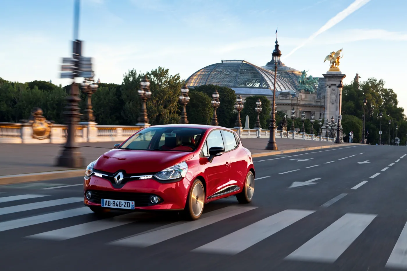 6940027-renault-33432-global-en.jpg