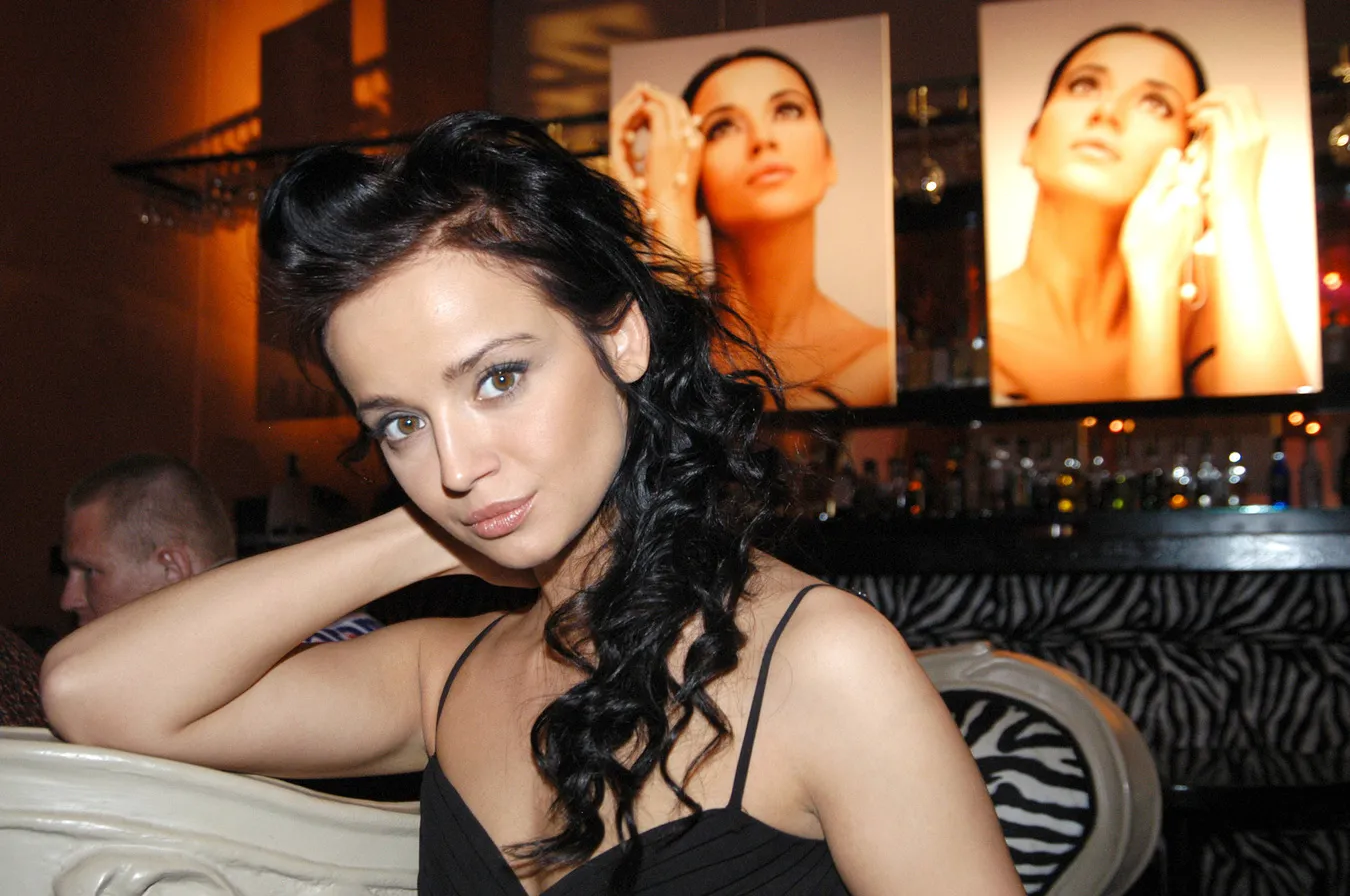 6897877-aktorka-anna-przybylska.jpg