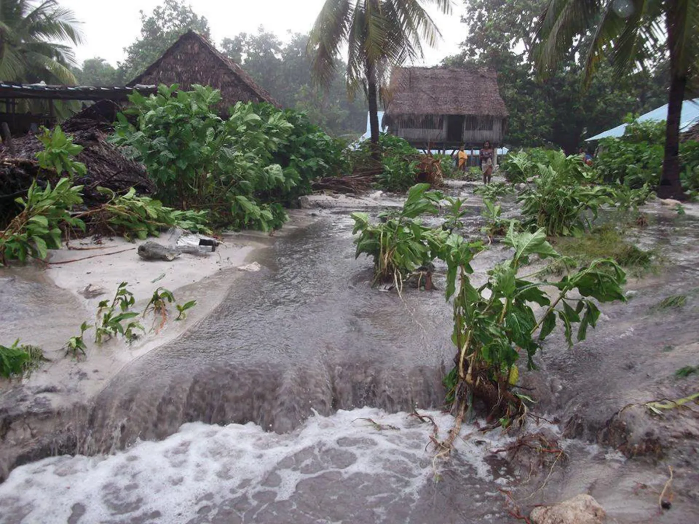 7541029-cyklon-uderzyl-w-vanuatu.jpg