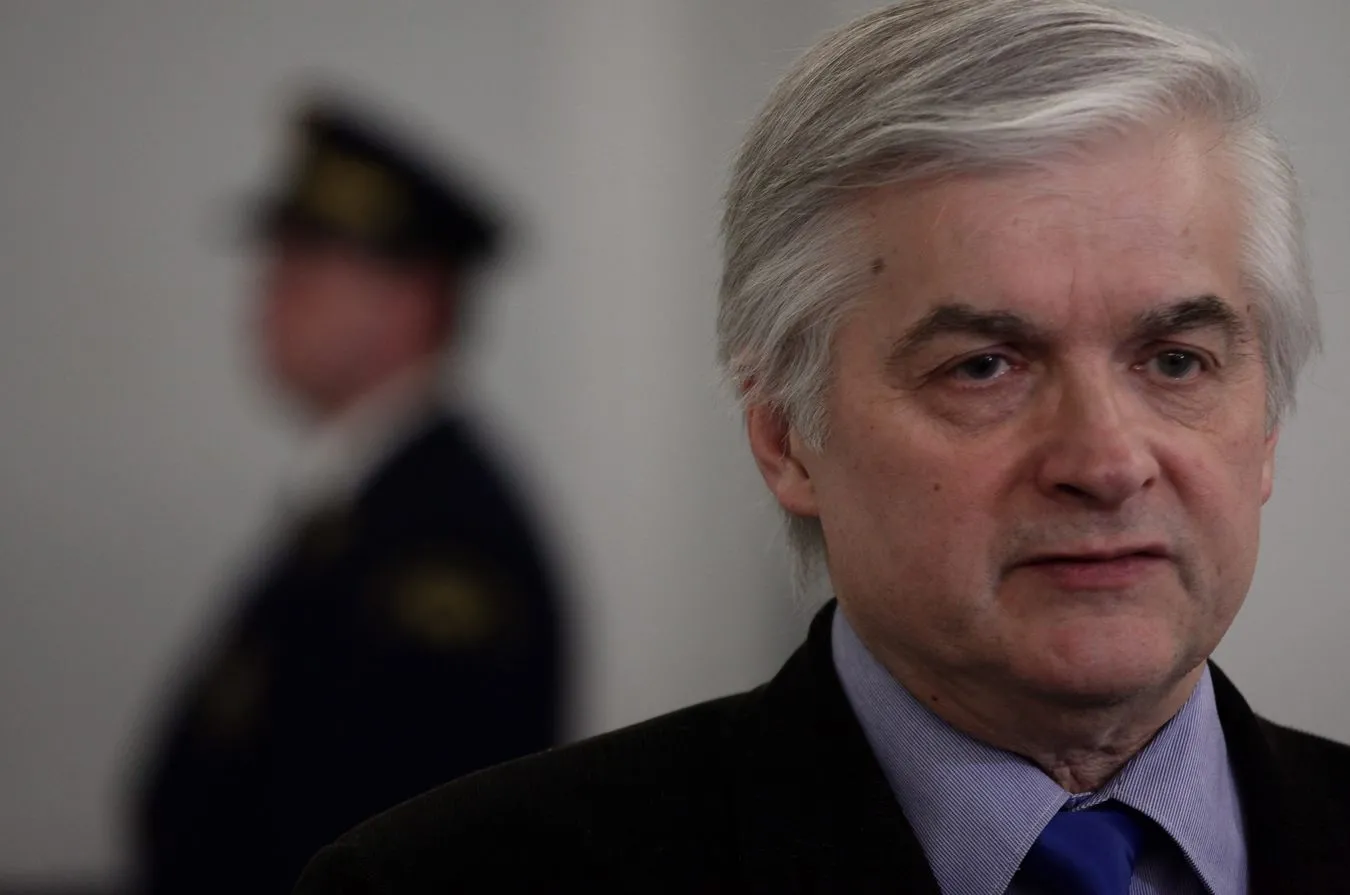 Najgorsza kampania? Cimoszewicz: Komorowski robi wrażenie obrażonego