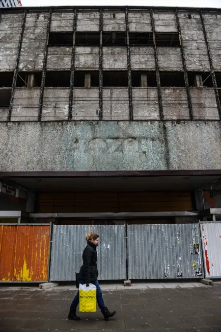 7445727-sezam-znika-z-warszawy.jpg
