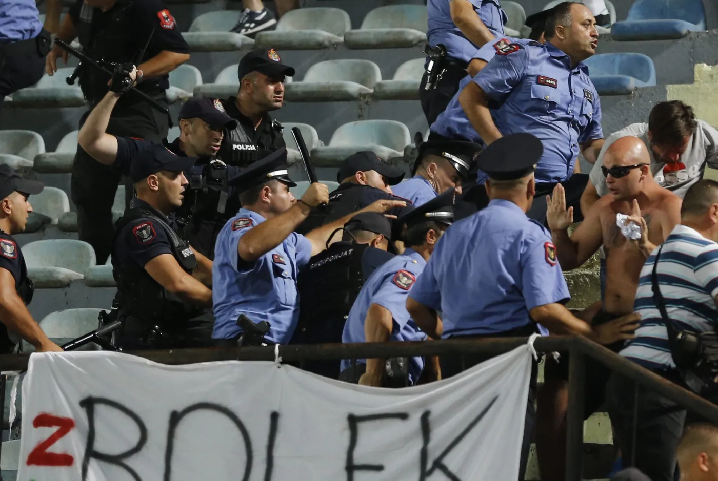 8034465-fk-kukesi-legia-warszawa.jpg