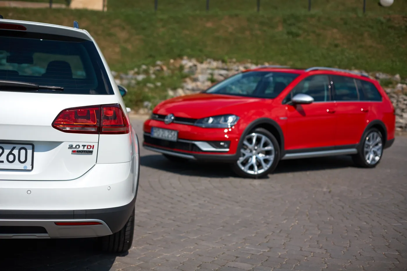 8069919-volkswagen-golf-alltrack.jpg
