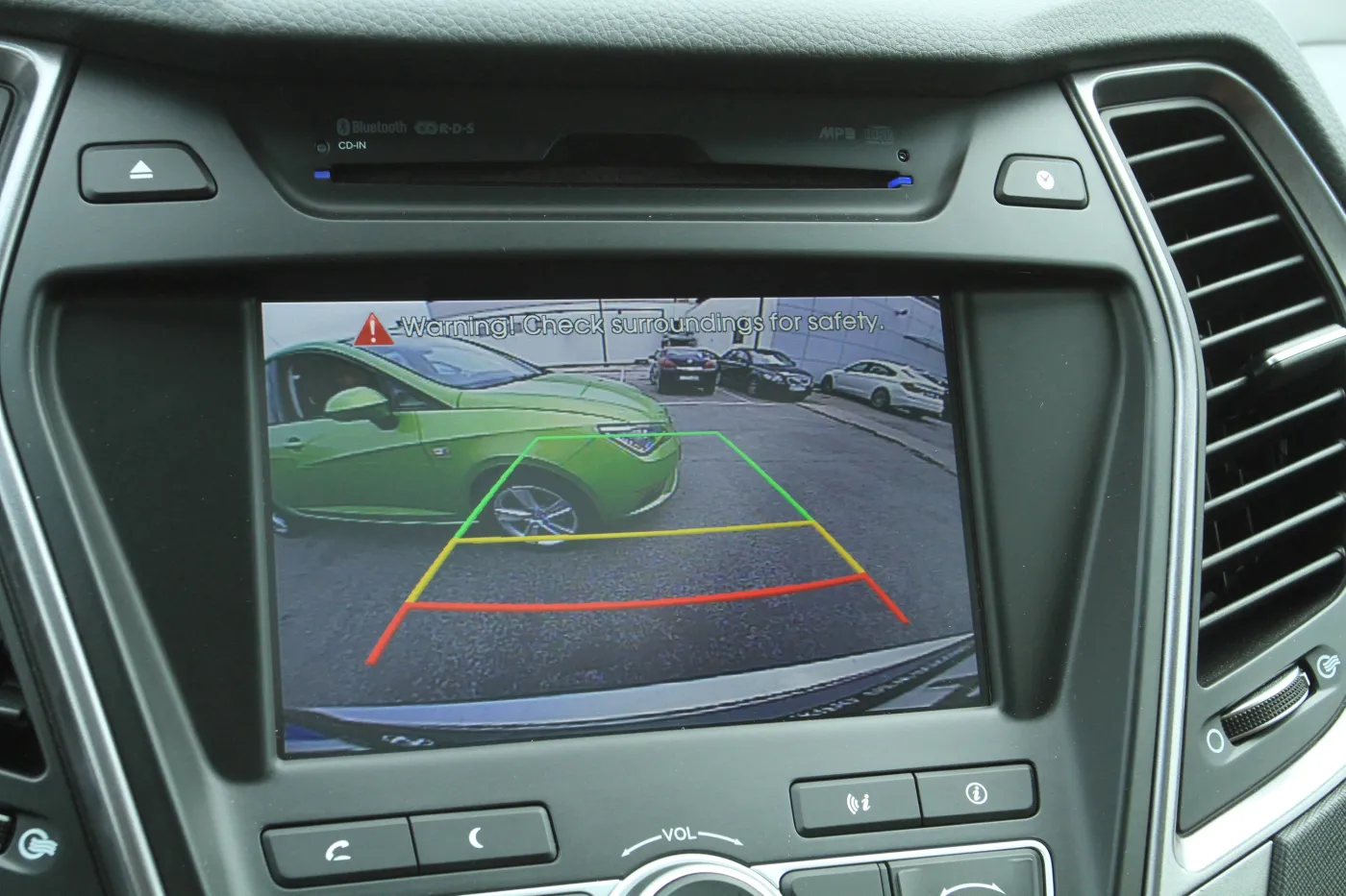 7759889-hyundai-grand-santa-fe.jpg