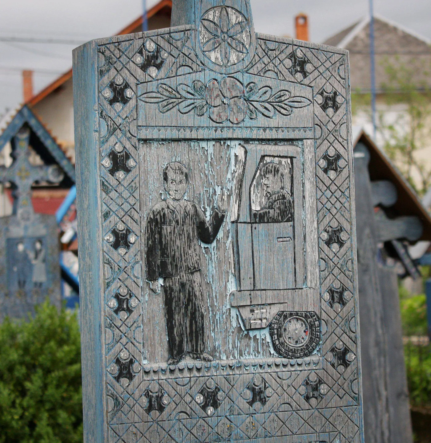 8380097-wesoly-cmentarz-w-rumunii.jpg