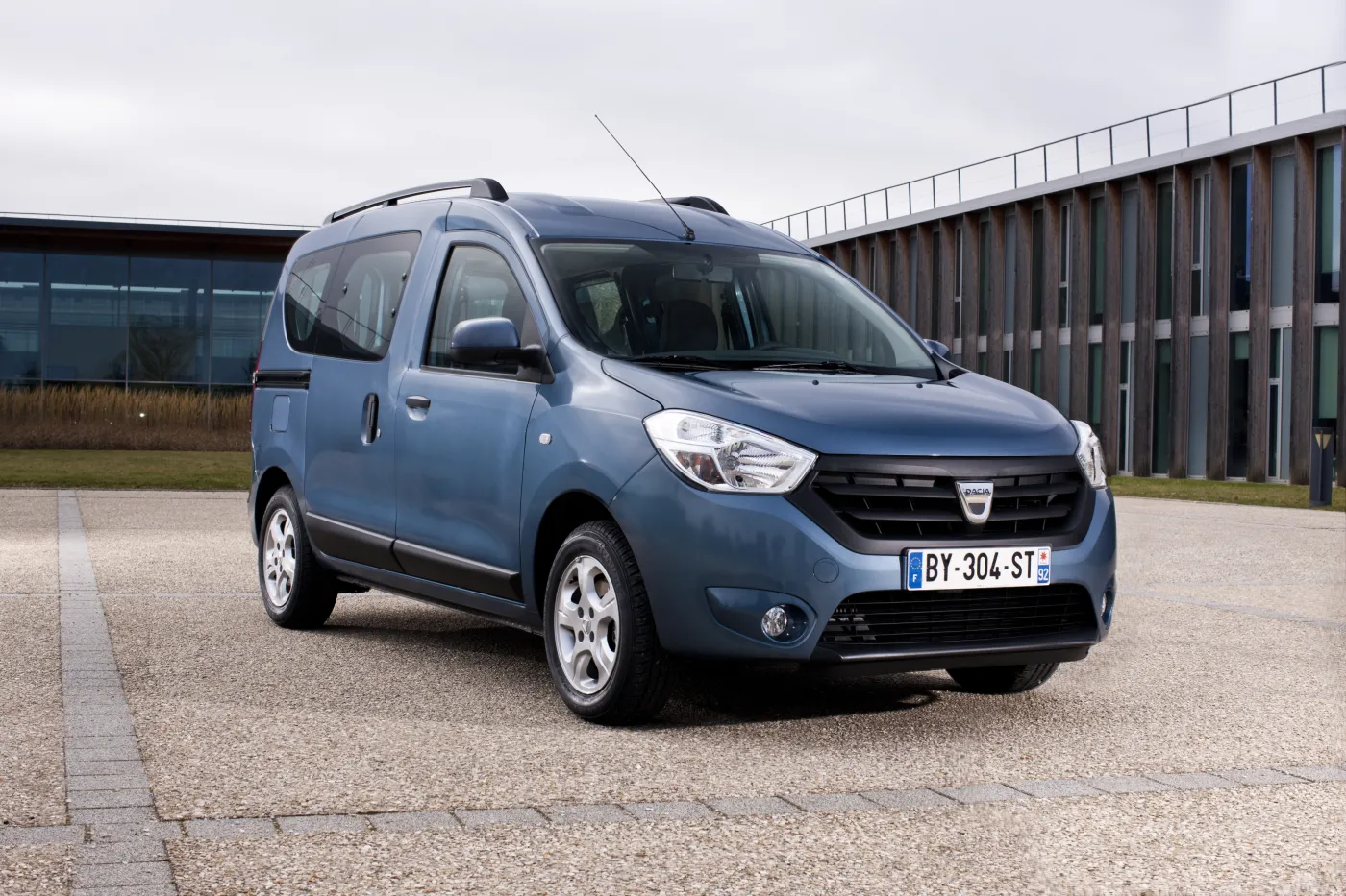 4040513-50-dacia-dokker-static-03.jpg