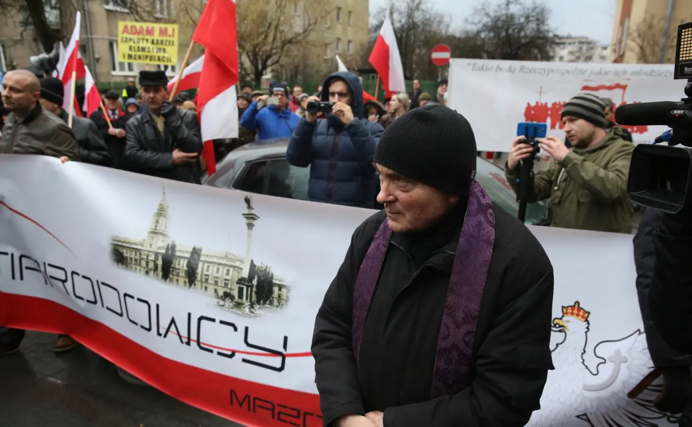 8536656-protest-przed-siedziba-gw.jpg