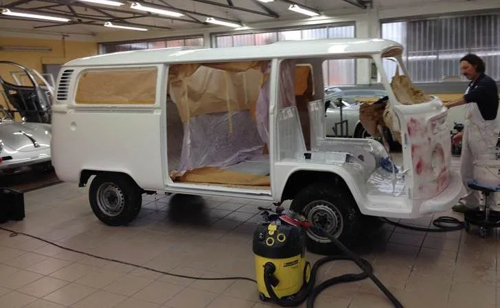 8545366-volkswagen-transporter-t2.jpg