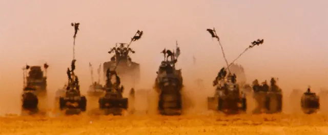 8592368-mad-max-na-drodze-gniewu.jpg