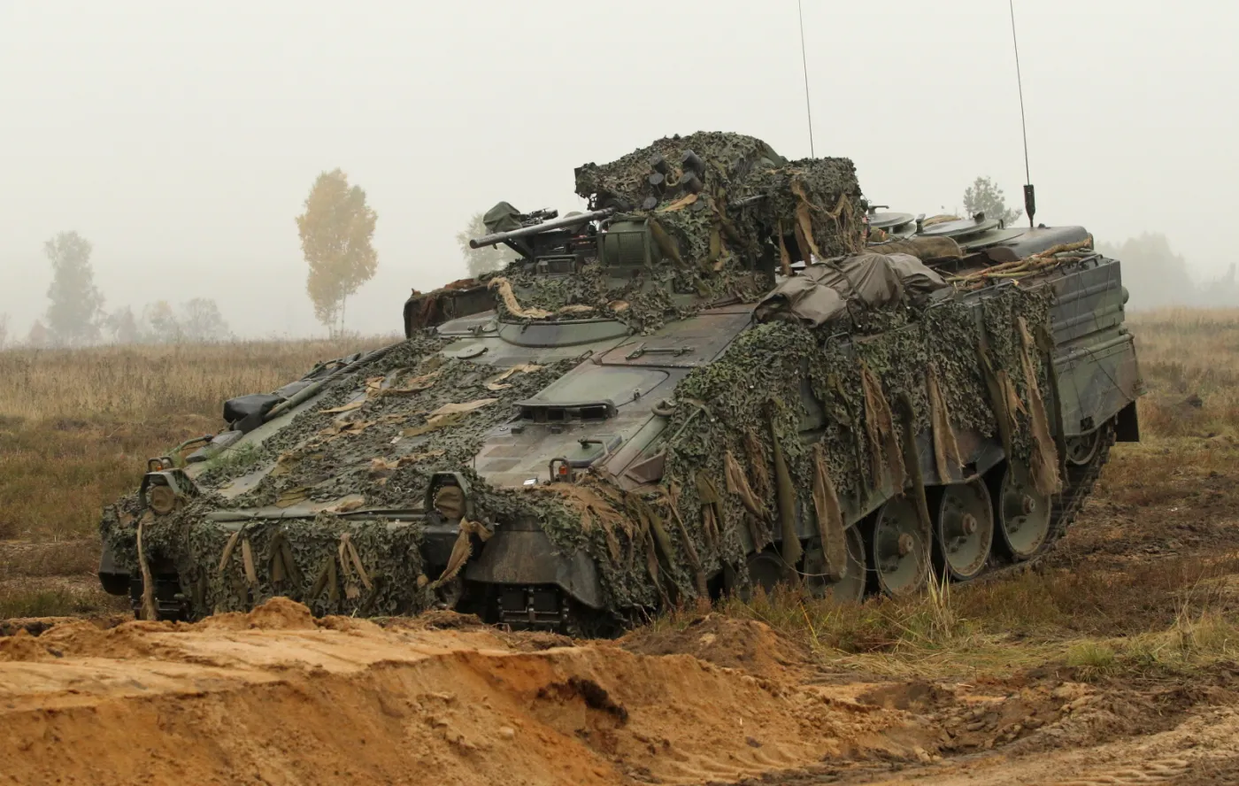 8339508-pojazd-bwp-marder-z-21.jpg