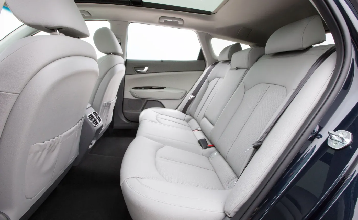 8828094-kia-optima-sportswagon.jpg