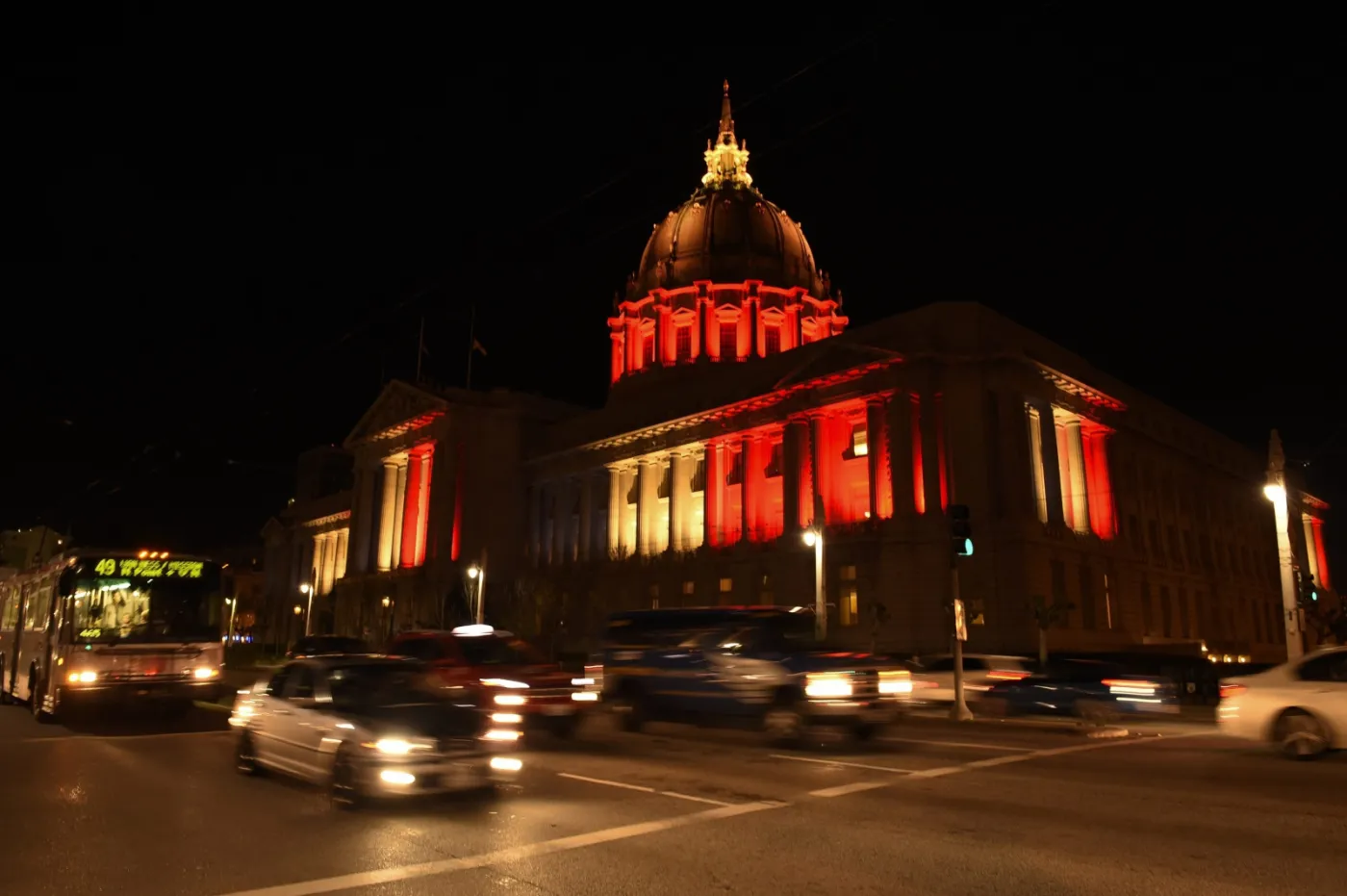 8864858-ratusz-w-san-francisco.jpg