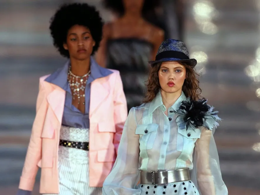9003691-chanel-resort-2017-kuba.jpg