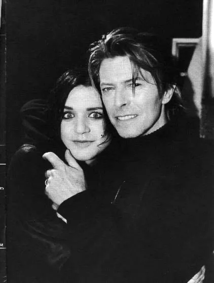 8633033-david-bowie-i-brian-molko.png