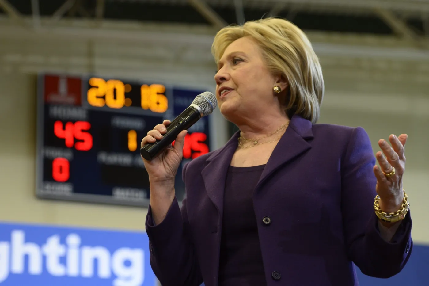 Clinton wygrała prawybory w stanie Iowa w Partii Demokratycznej