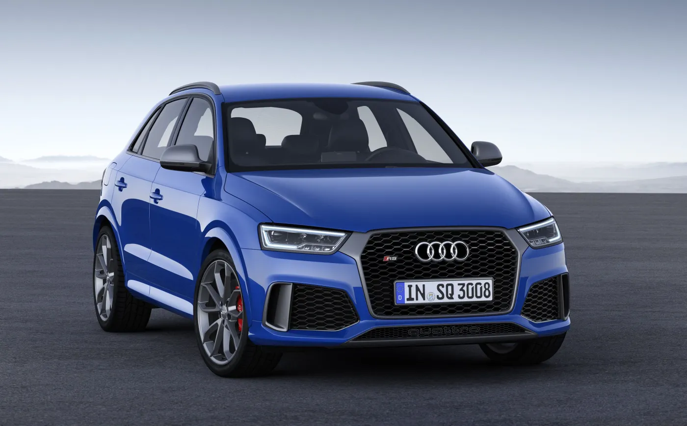 8706477-audi-rs-q3-performance.jpg