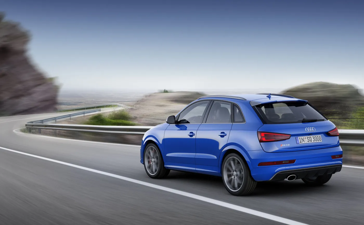 8706509-audi-rs-q3-performance.jpg