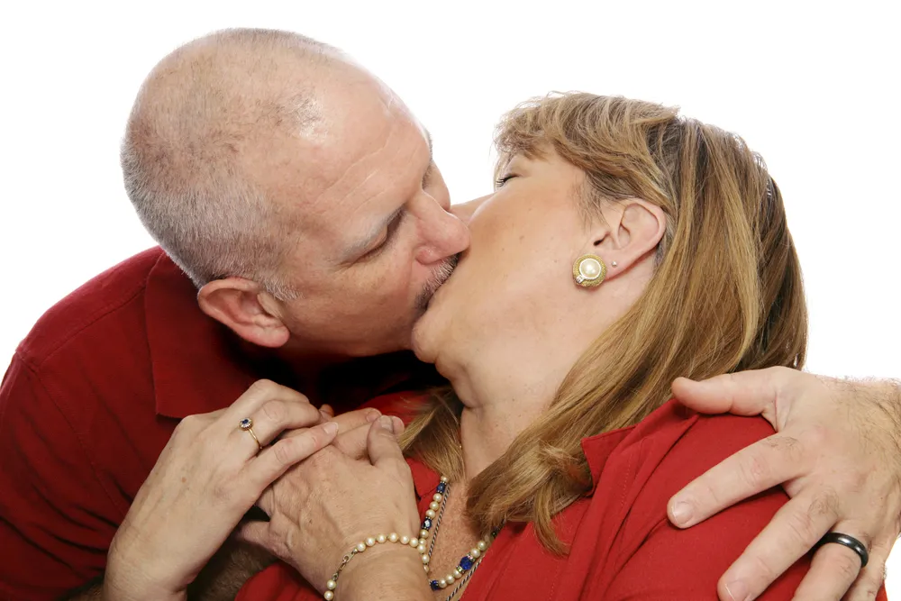 Co sprawia, że seks po menopauzie bywa skazywany na emeryturę i jak temu zapobiec?