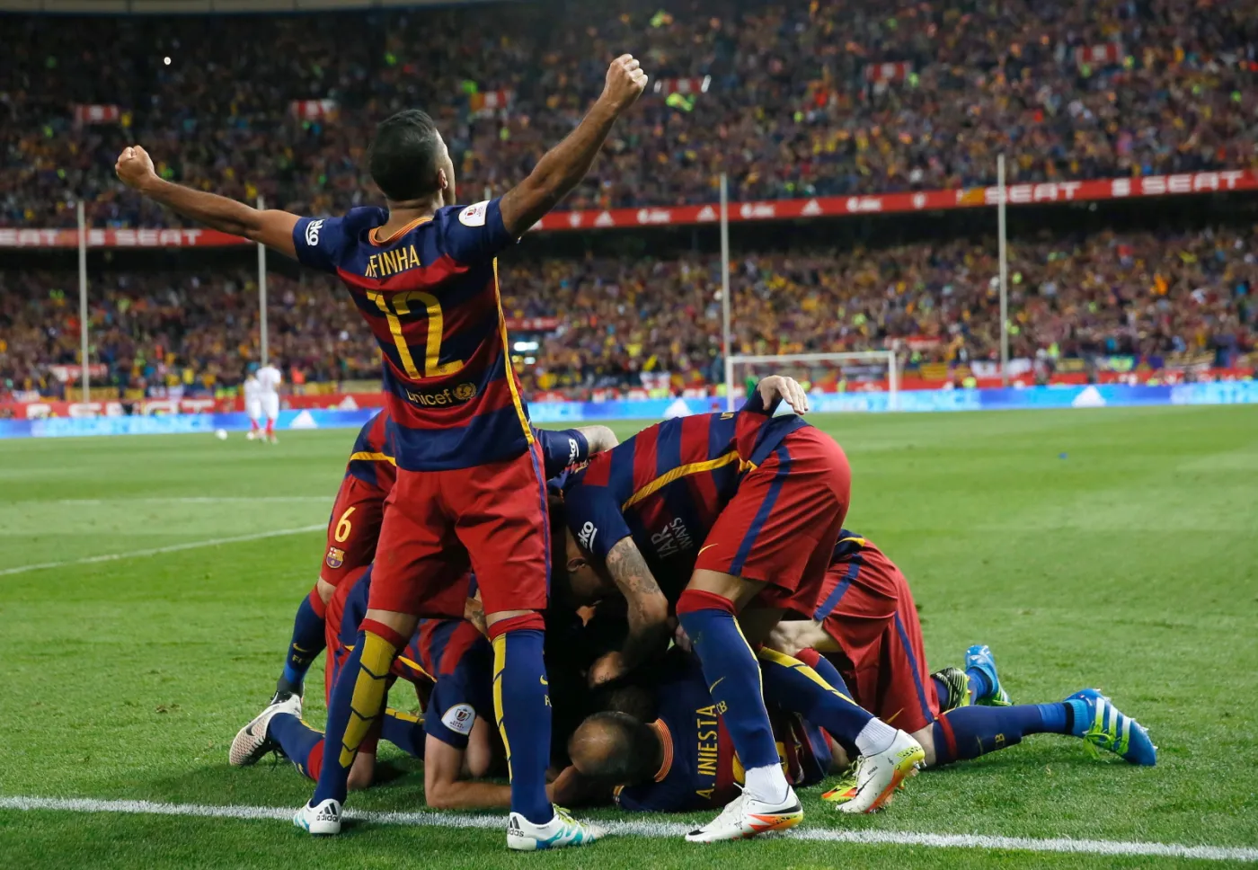 Puchar Hiszpanii: Trofeum nie dla ekipy Krychowiaka. Barcelona w finale lepsza od Sevilli