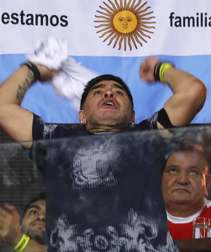 9650193-diego-armando-maradona.jpg