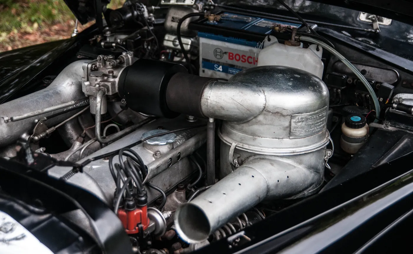9697584-mercedes-300d-adenauer.jpg