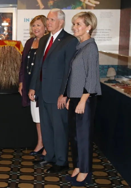 10085589-julie-bishop-mike-pence.jpg