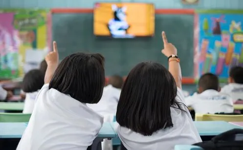 Ile państwa w szkole? "Moglibyśmy mieć system edukacji na miarę Finlandii, gdyby..."