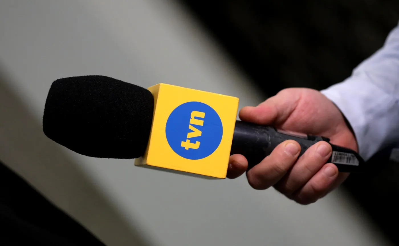 Mikrofon z logiem TVN