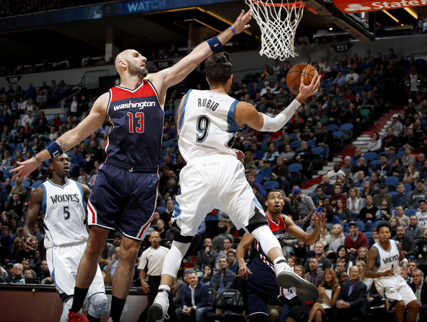 Marcin Gortat (z lewej)