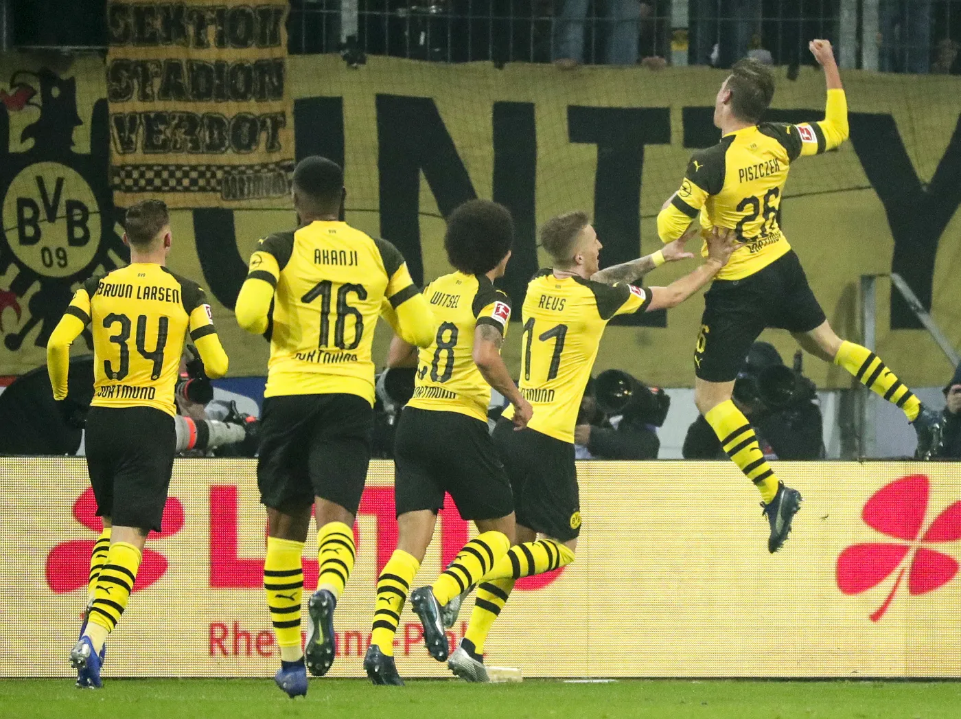 Łukasz Piszczek (z prawej)