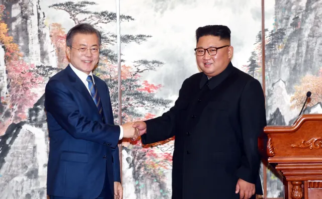 Kim Dzong Un obiecuje denuklearyzację. Stawia jednak warunki Amerykanom