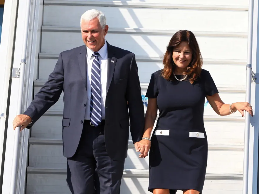 12568295-mike-pence-karen-pence.jpg