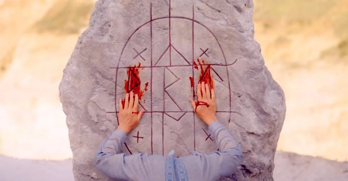 Kadr z filmu "Midsommar. W biały dzień"