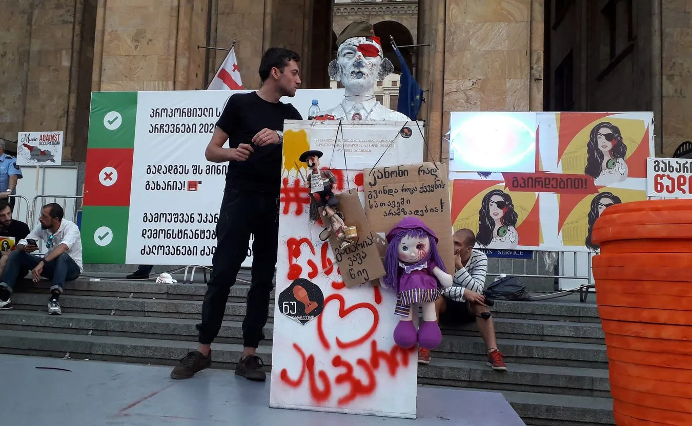 12452295-protest-w-tbilisi-fot.jpg