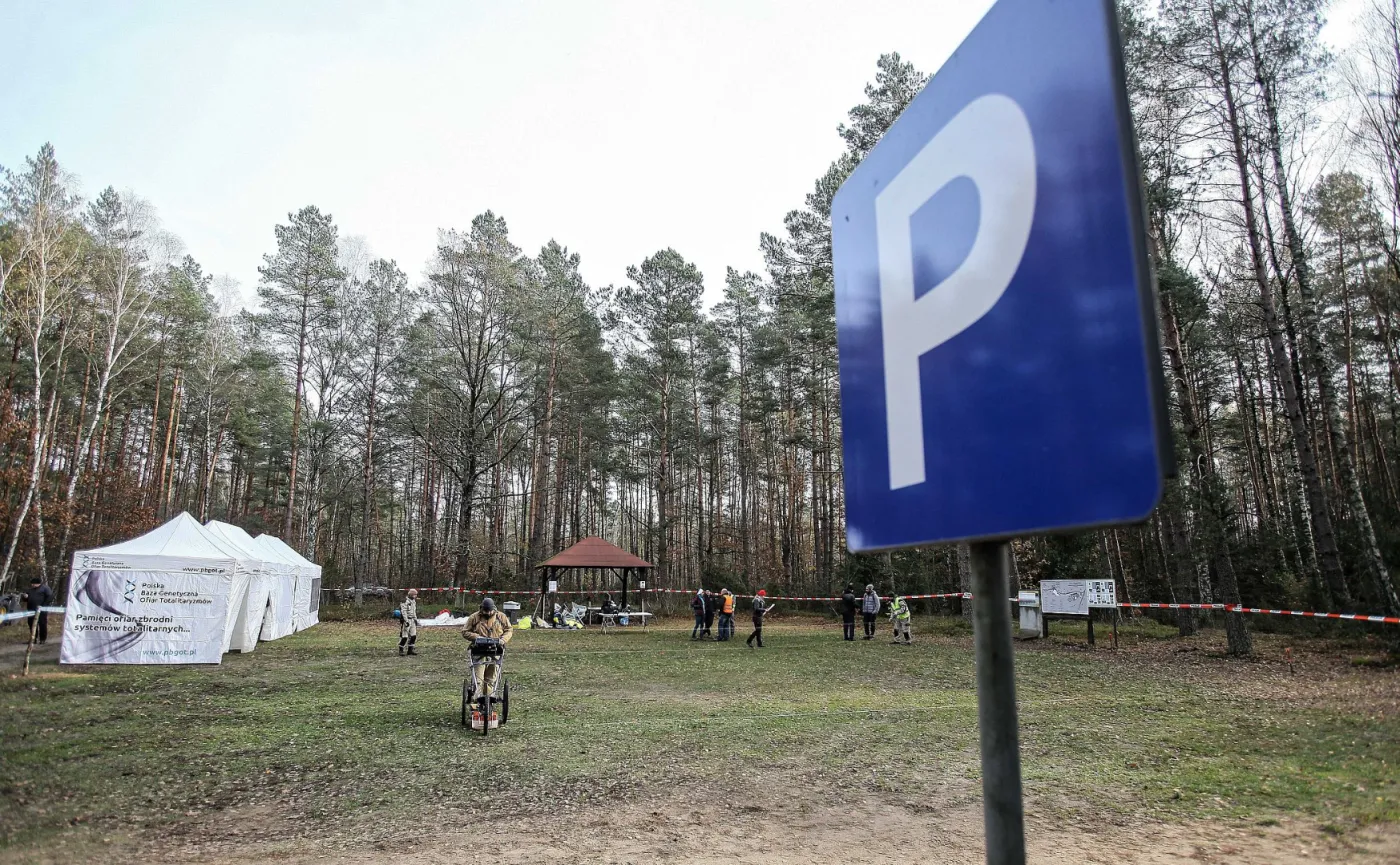 12740482-teren-badan-specjalistow.jpg