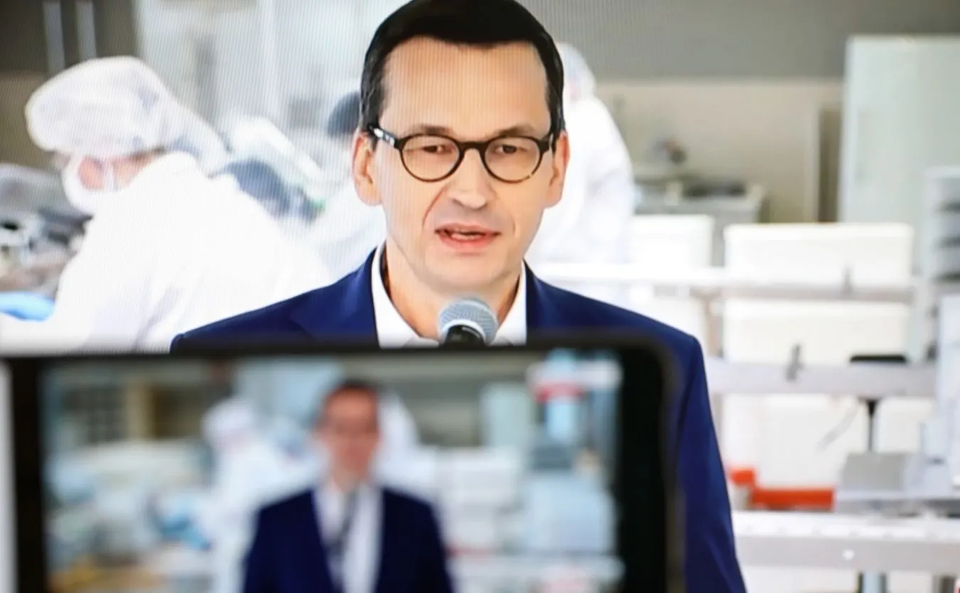 Morawiecki o zmianie kandydata KO: Opozycja potykała się o własne nogi
