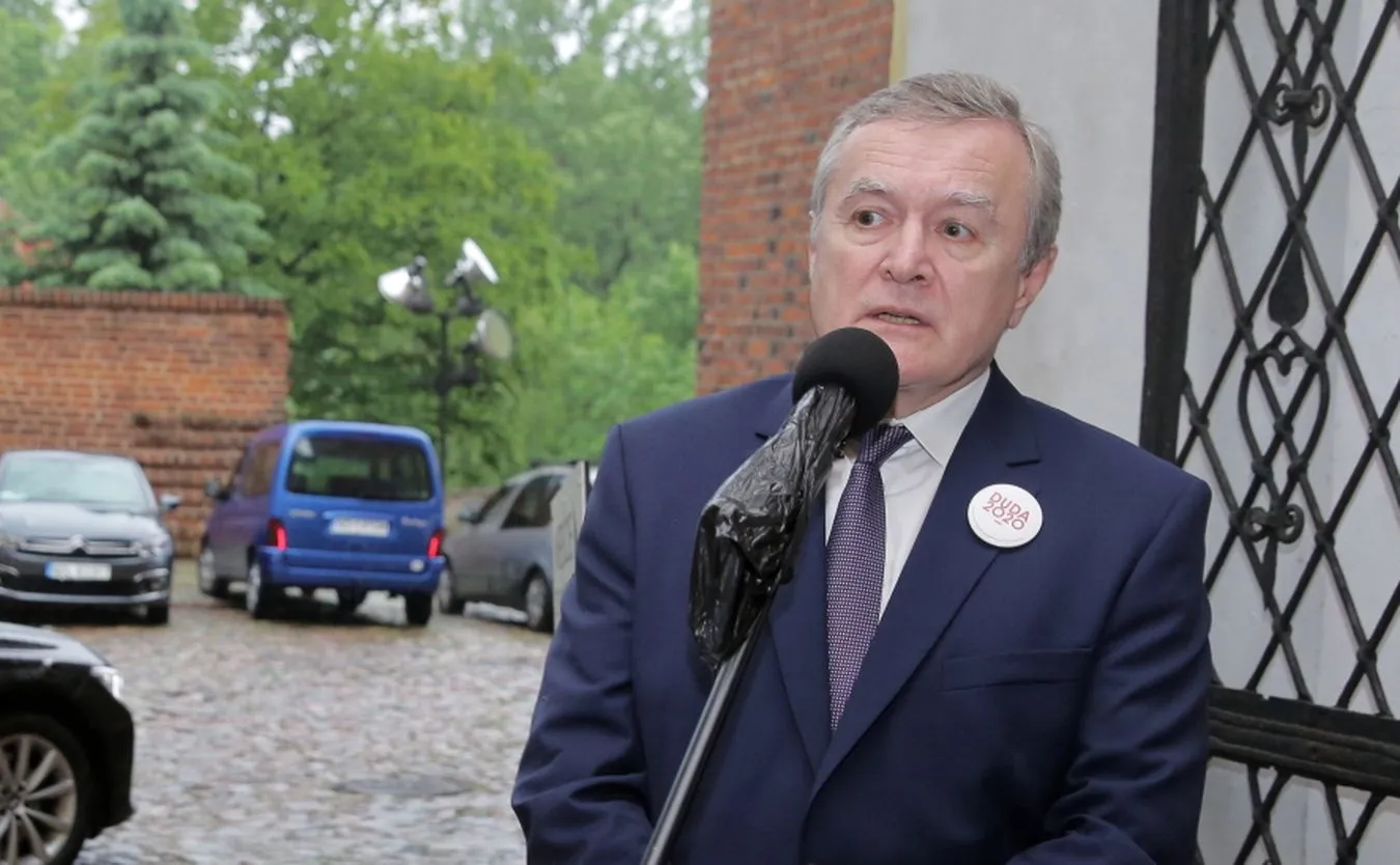 Gliński o Trzaskowskim: Niech będzie prezydentem w Berlinie